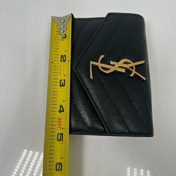 Authentic Saint Laurent Matelasse Grain de Poudre Monogram Envelope Small Wallet - Picture 3 of 10